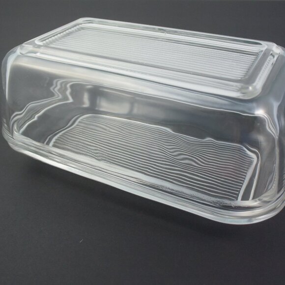 Vintage Arcoroc France Ribbed Butter / Refrigerator Dish w Lid Pressed Glass EUC - Picture 9 of 9